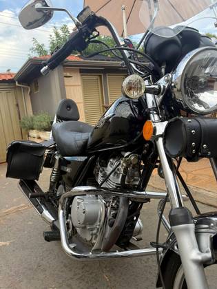SUZUKI INTRUDER 125 SUZUKI INTRUDER 125